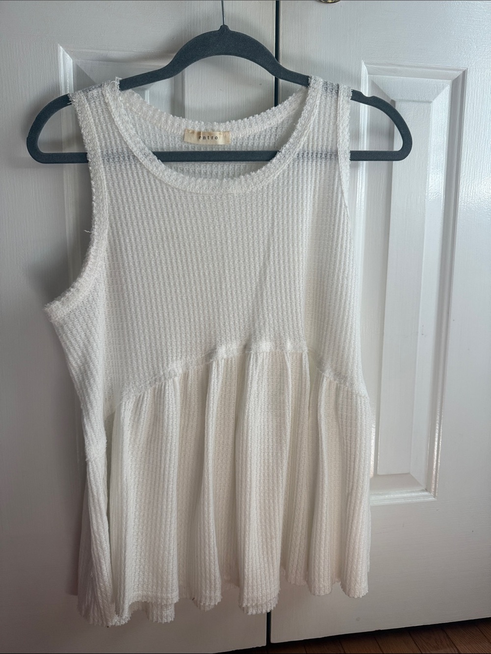 entro White Sleeveless Waffle Knit Peplum Tank Top